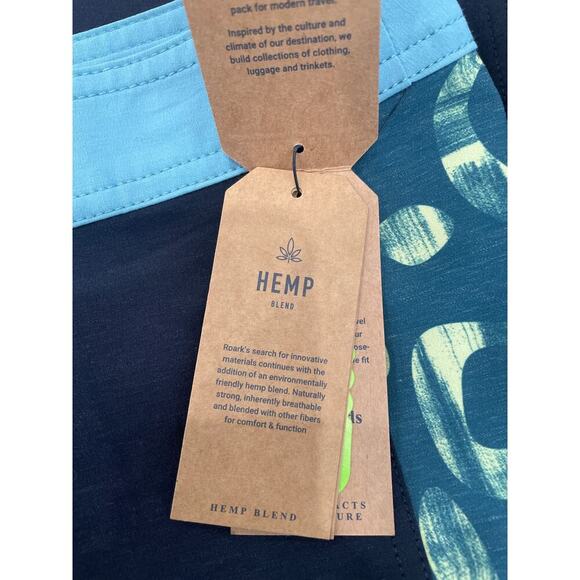 NWT Mens Roark Navy Blue Green Passage 17 Inch Boardshorts Batik Print Size 40 - Picture 6 of 12